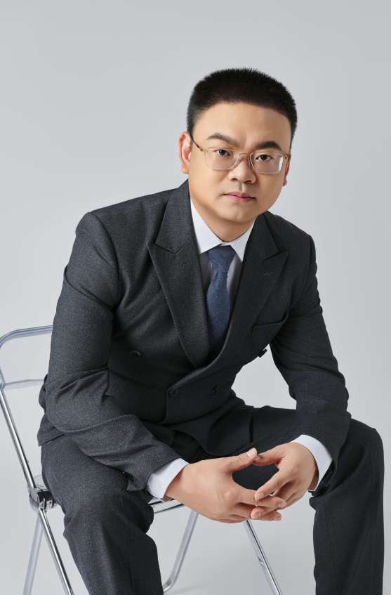 罗励琦